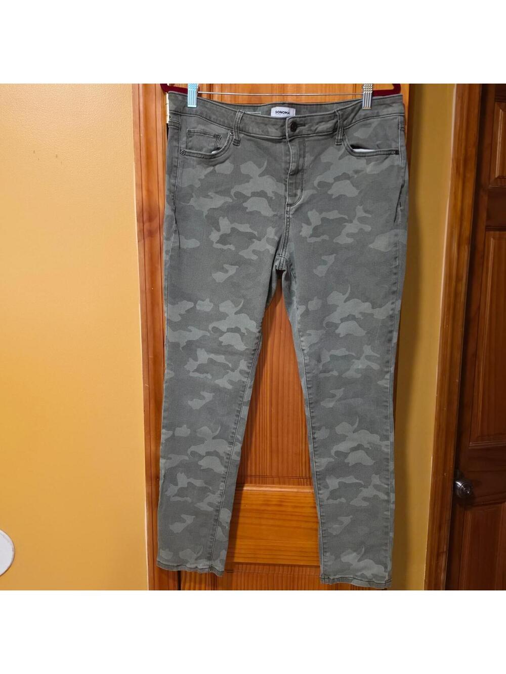 Sonoma Goods for Life Women's Green and Khaki Jeans